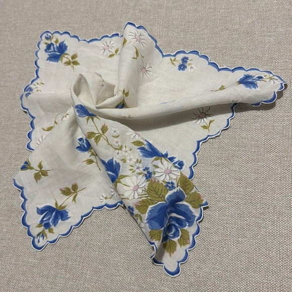 Vintage Cotton Scarf-Scalloped Edge-Floral-Blue/White-EUC - Picture 2 of 12